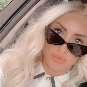 Meet your Posher, Taylor